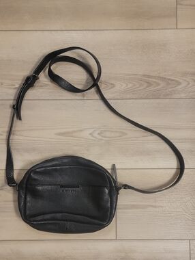 Halaton Leather Crossbody